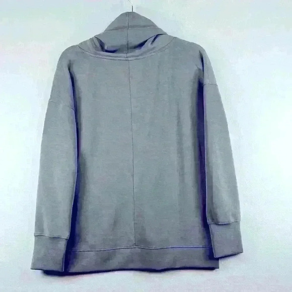 Cable & Gauge Top Gray Women’s Size M Knit Long Sleeve Cowl Neck - Picture 7 of 7